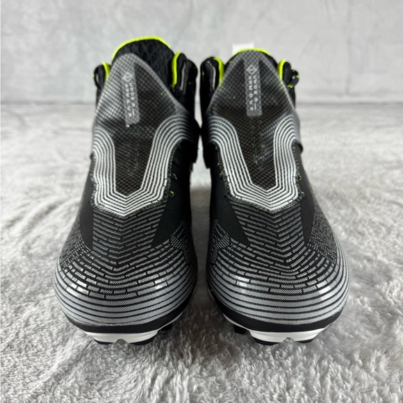 Under Armor Men’s Football Cleats New - Picture 6 of 9